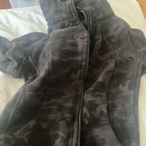 SCUBA JACKET SIZE 6 NEW